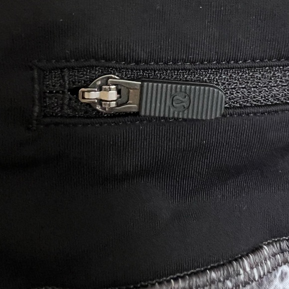 Lululemon 🍋 Pace Rival Skirt II Tall 4-way Stretch Size 2T - Picture 8 of 12